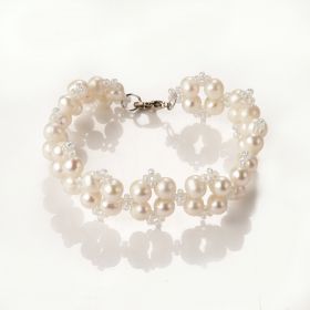 Fancy Handmade Pearl and Glass Beads Charms Bracelet for Women Girls Lovers Gift